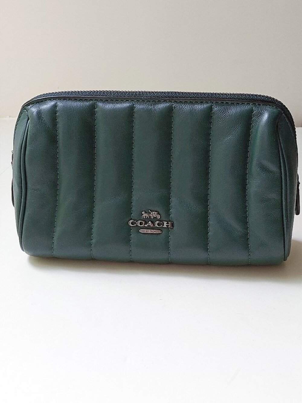 Coach Cosmetic Case 17 Puffy Leather Quilted Pouch Forest Green